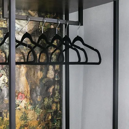 Апартаменты Hudson's Hideaway 1a Woodwark's Yard Уитби