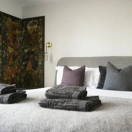 Hudson's Hideaway 1a Woodwark's Yard Апартаменты *